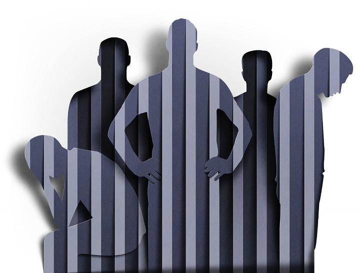 PseudoPapercuts_04EikoOjala_720x720