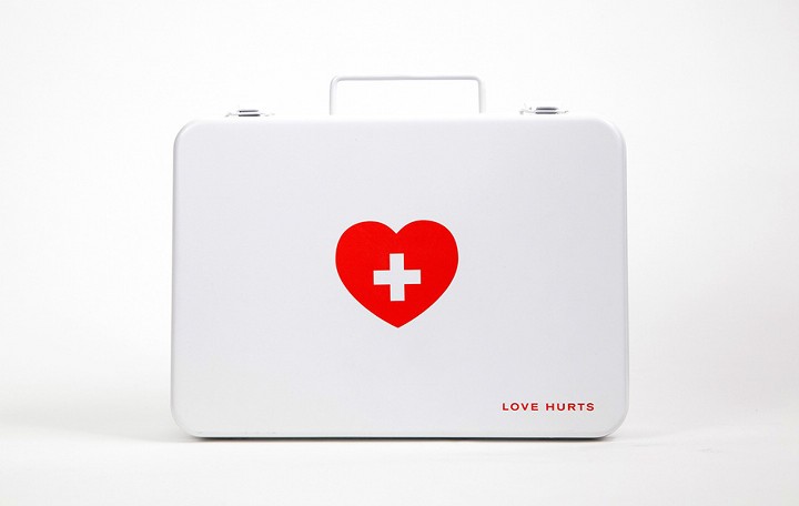 LoveHurts_02MelanieChernock_720x720