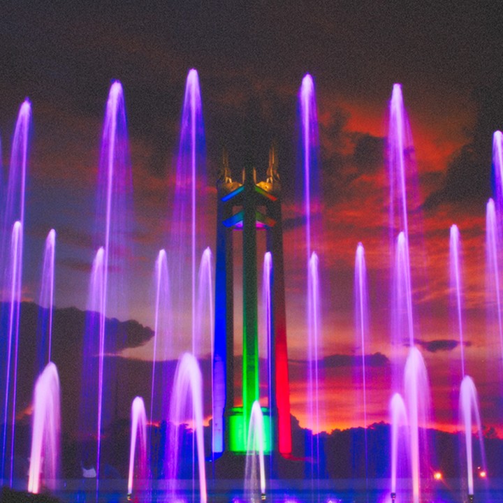 MarkVincent_01Villa_POTW_720x720