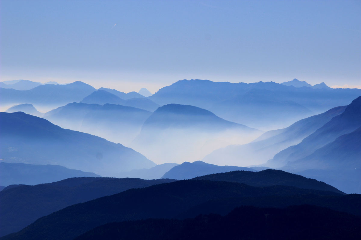 shade-of-mountain-blue-by-luca-zanon